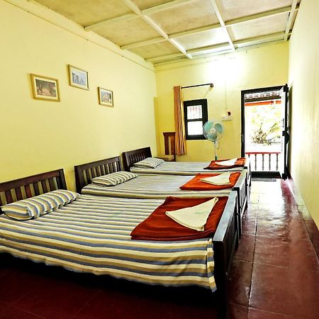 Leisure Homestay - Pool, Boating, Zipline, Home Food, Estate Chikmagalur Exterior photo